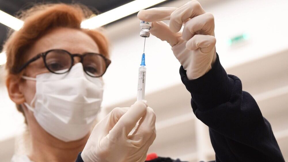 Vakcinacija u Srbiji napreduje nedovoljno brzo 1