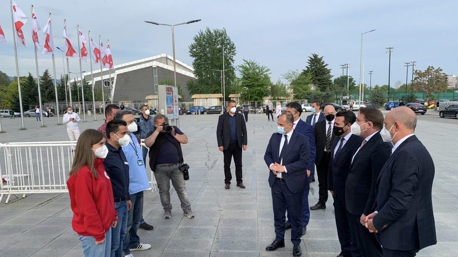 U Skoplje stigle prve Fajzer vakcine preko programa EU za pomoć Zapadnom Balkanu 1