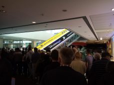 Bez gužvi za vakcine u Ušću od kada su podeljeni prvi vaučeri (FOTO) 8