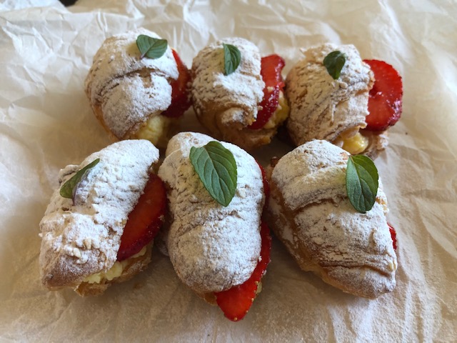 Šantili krem i jagode (recept) 2 Šantili krem i jagode (recept) 2