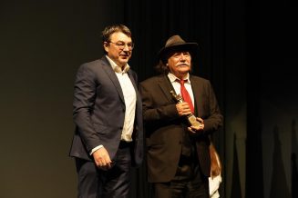 Uručenjem nagrada Radetu Šerbedžiji i Puriši Đorđeviću počeo 49. FEST (FOTO) 2