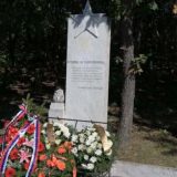 Kragujevac: Venci na Spomenik crvenoarmejcima i koncert „Sećanje na heroje” u Gimnaziji 14