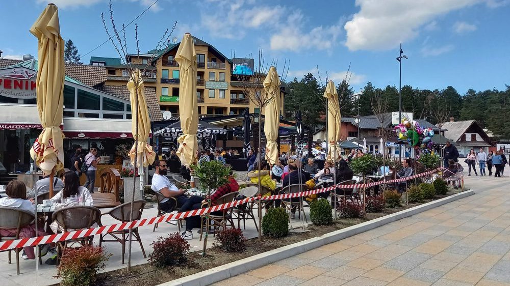 Sredstva i oprema za dezinfekciju privatnog smeštaja i restorana na Zlatiboru 1