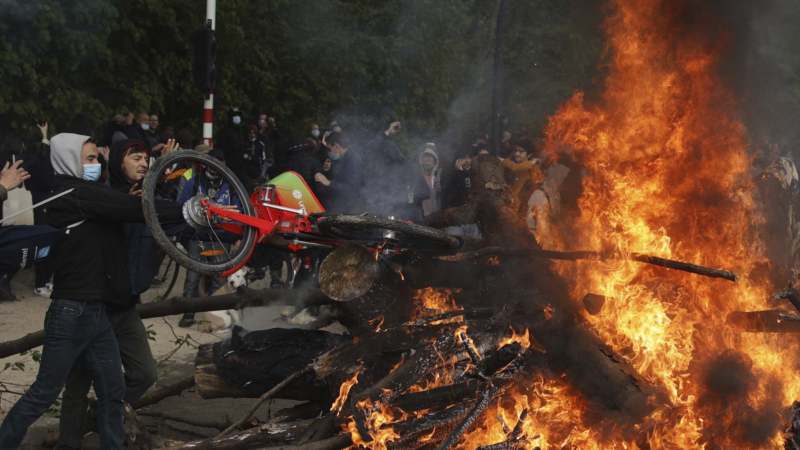 Nekoliko hiljada mladih na žurci u Briselu uprkos zabrani okupljanja 1