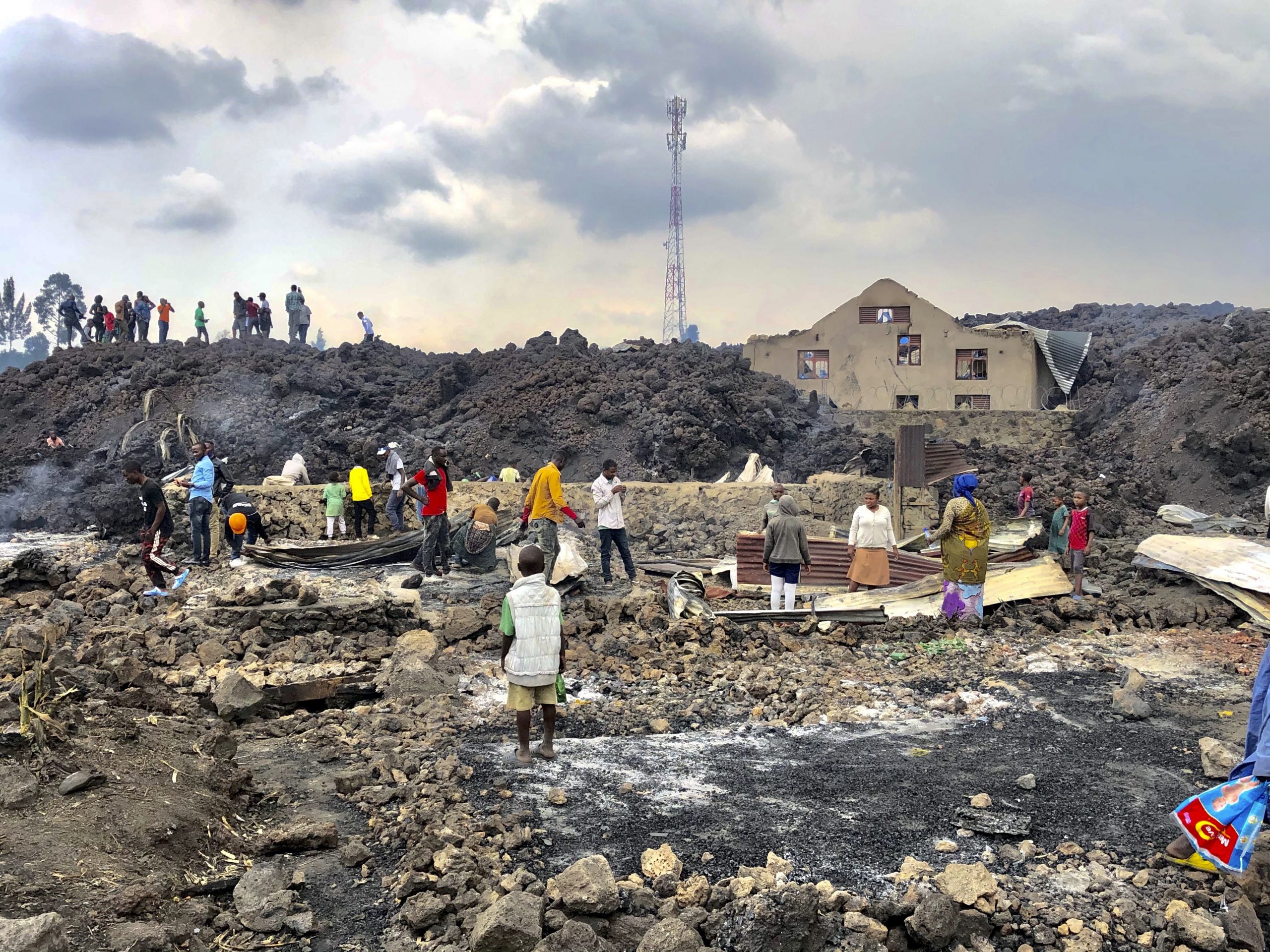 Otrovan gas iz vulkana u Kongu ubio sedam ljudi 1
