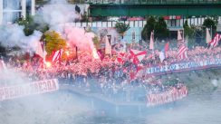 Fudbaleri Zvezde proslavili titulu, tuča navijača u Beton hali (FOTO) 2