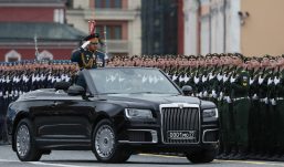Putin na vojnoj paradi čestitao Dan pobede nad fašizmom (FOTO) 9