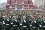 Putin na vojnoj paradi čestitao Dan pobede nad fašizmom (FOTO) 71