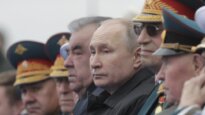 Putin na vojnoj paradi čestitao Dan pobede nad fašizmom (FOTO) 66