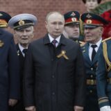 Putin podelio novac policiji i vojsci pred izbore 12