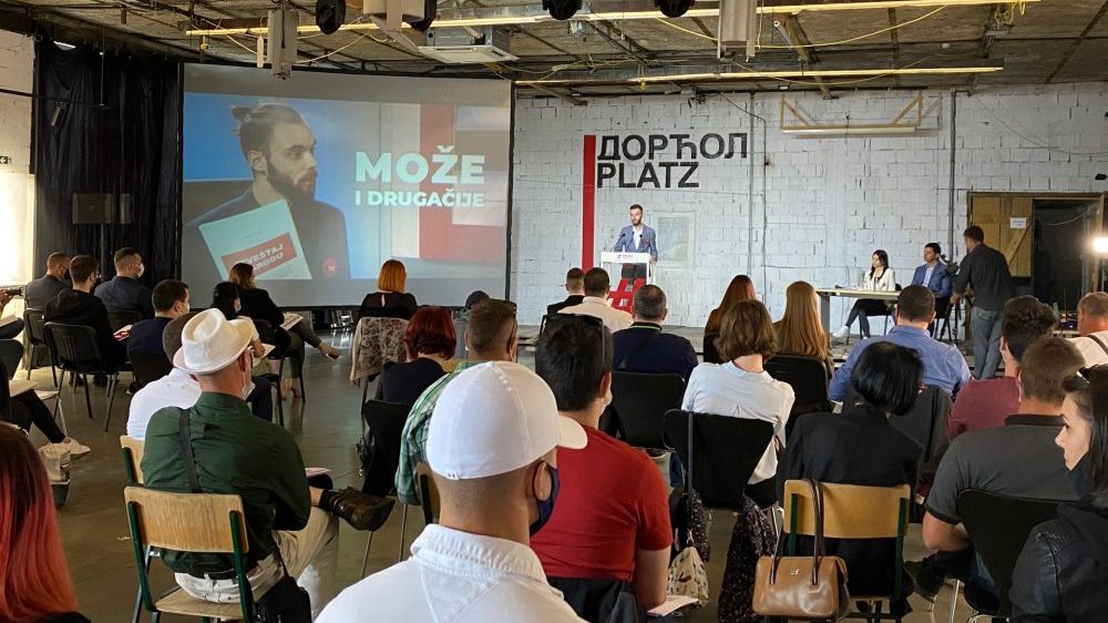 Pokret "1 od 5 miliona" izabrao tročlano kopredsedništvo: Srbiji potrebna decentralizacija politike 1