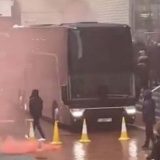 Navijači Junajteda provalili na Old Traford 7