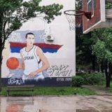 Novi Sad: Limanci dočekali svoju NBA zvezdu, oslikali mural Pokuševskog 5
