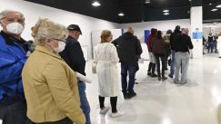 Bez gužvi za vakcine u Ušću od kada su podeljeni prvi vaučeri (FOTO) 7