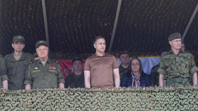 Stefanović: Odluku o vraćanju vojnog roka doneti najkasnije do oktobra 1