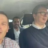 Vučić za volanom automobila tokom nenajavljene posete Šapcu (VIDEO) 4