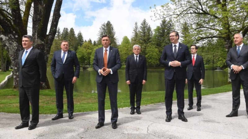 Vučić: Na samitu u Sloveniji bilo reči o promeni granica, Srbija poštuje već utvrđene granice 1