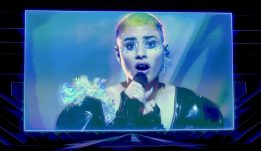 Poznati prvi finalisti Evrovizije, bez poštovanja mera u publici (VIDEO, FOTO) 12