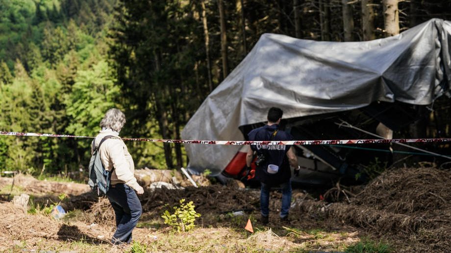 Probudio se petogodišnji dečak koji je jedini preživeo pad žičare u Italiji 1