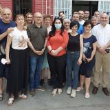 Vučić: Moj brat se u Novom Sadu skromno slikao u trećem redu 14