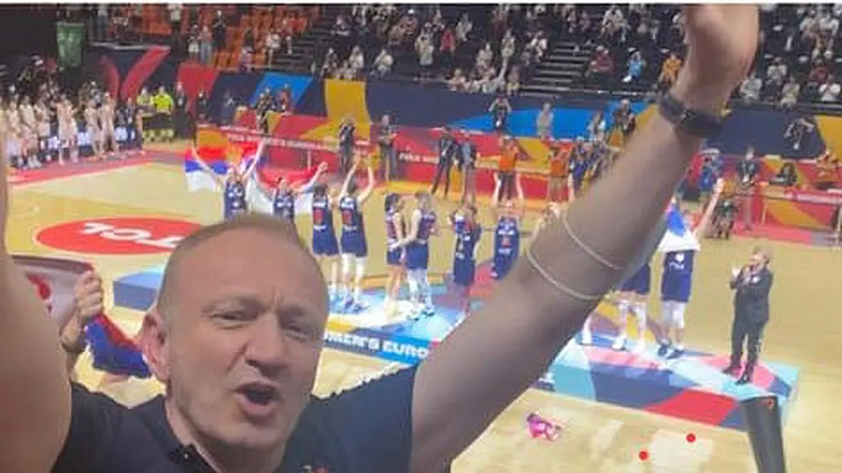 Đilas: Nemam problem da devojkama aplaudiram sa tribina ili iz ćoška 1