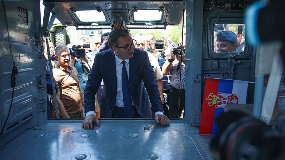 Vidovdanska smotra oružja, Vučića i pasulja 1