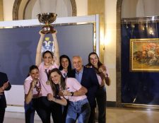 Aplauzi i ovacije za srpske košarkašice na dočeku ispred Starog dvora (FOTO) 10