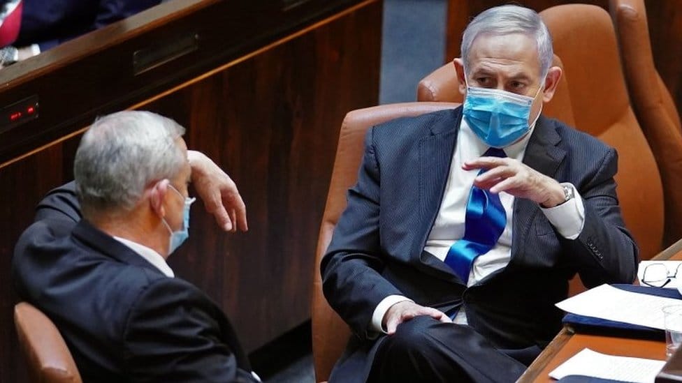 Beni Ganc i Benjamin Netanjahu su pristali na koaliciju da bi se izborili sa krizom izazvanom korona virusom