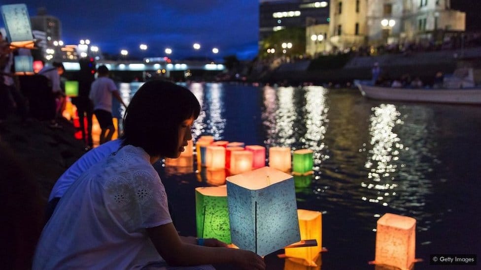 Hirošima i Nagasaki: Može li nuklearni rat biti moralno opravdan 6 Obeležavanje godišnjice bombaških napada u Japanu