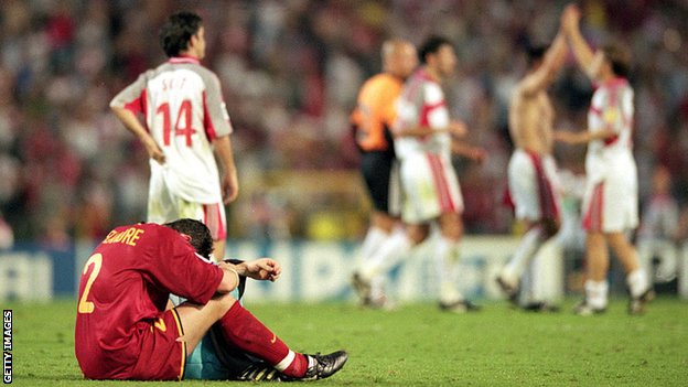 Turkey celebrate beating Belgium at Euro 2000