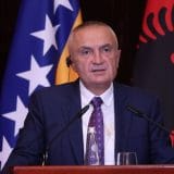 Politika i Albanija: Poslanici izglasali smenu predsednika Ilira Mete zbog navodnog kršenja Ustava 4
