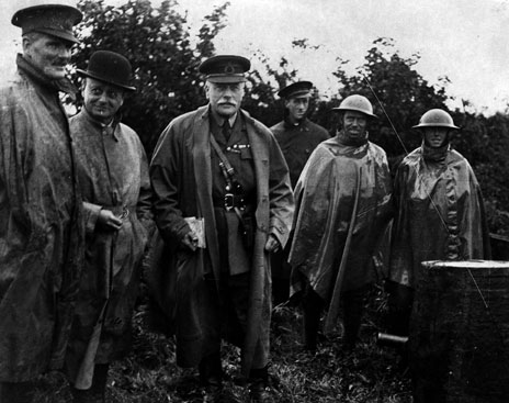 General Haig visits the troops, 1916