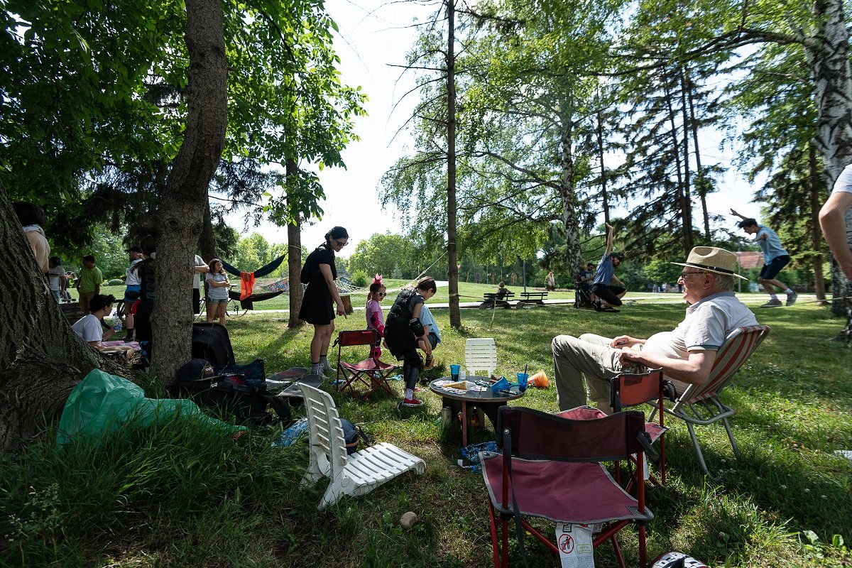Niš, vožnja i skejtbord: Kako je proslavljen Svetski dan skejtborda 11 I oni stariji su mogli da uživaju