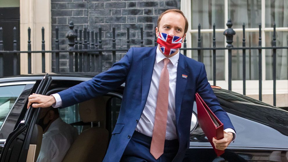 Džonson na meti kritika što nije otpustio ministra zdravlja 1