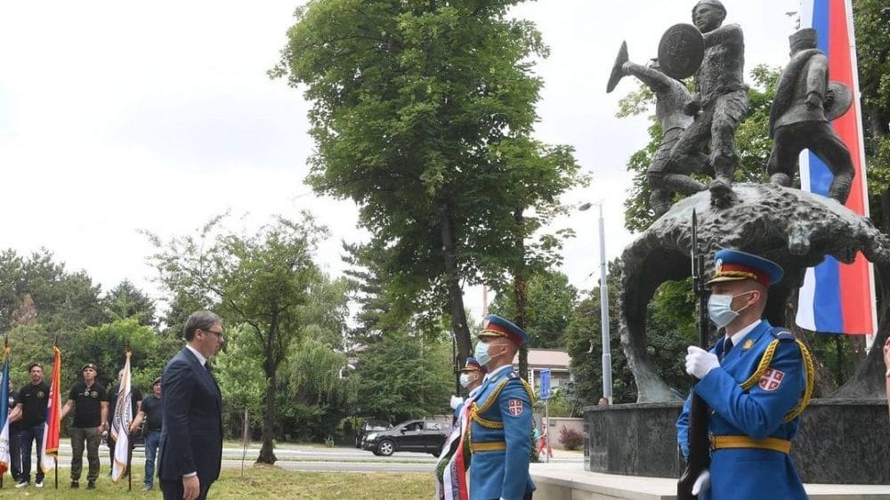 Vučić položio venac na Spomenik junacima sa Košara 1