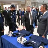 Godfri uručio donaciju SAD-a MUP-u Srbije 11