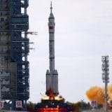 Ka novoj kineskoj svemirskoj stanici poletela raketa sa tri astronauta 7