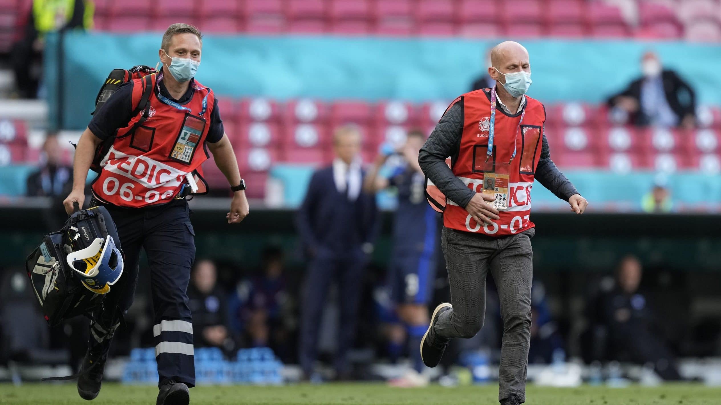 Danski savez: Eriksen i dalje stabilno, pozdravio saigrače 1