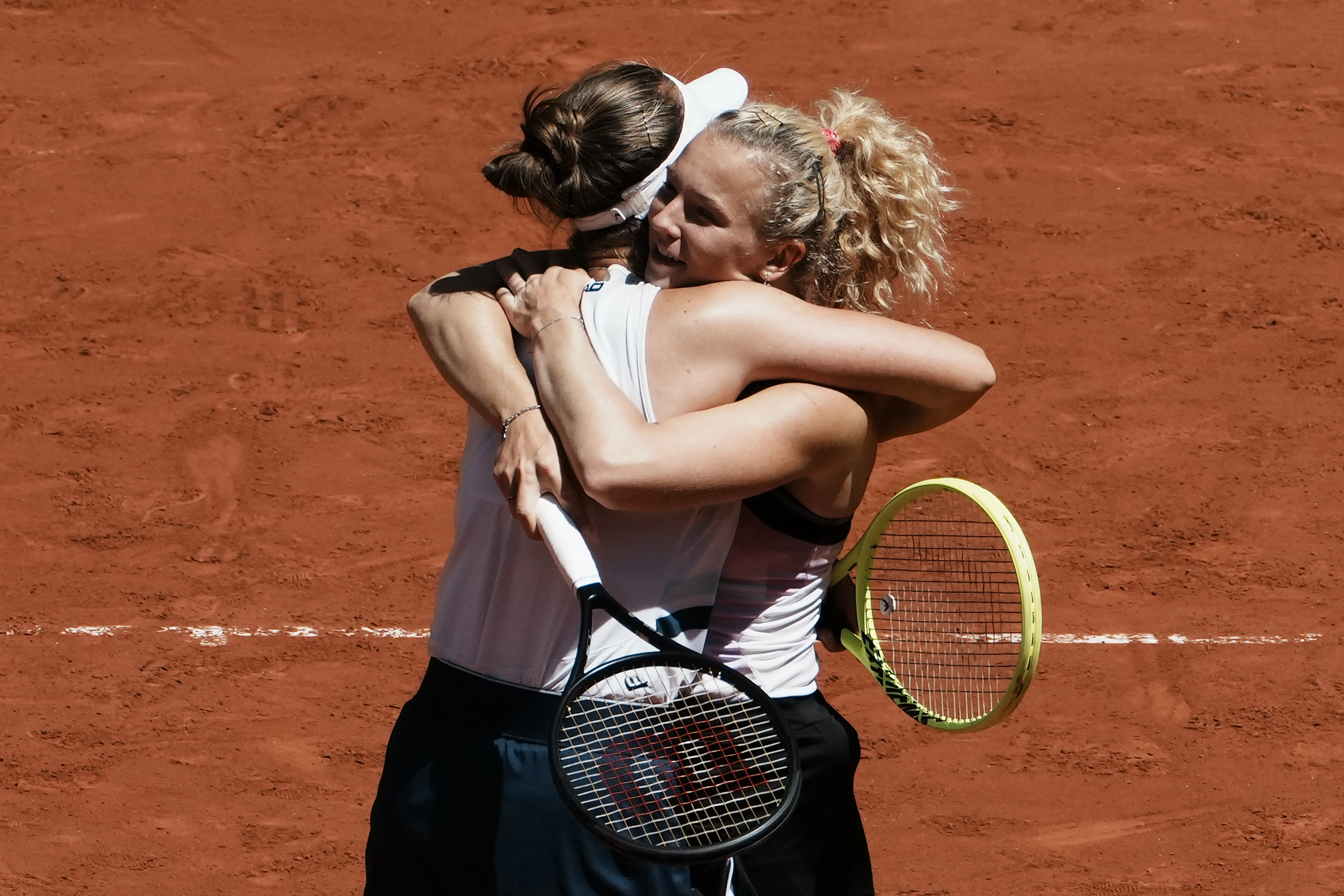 Krejčikova osvojila i titulu u dublu na Rolan Garosu 1