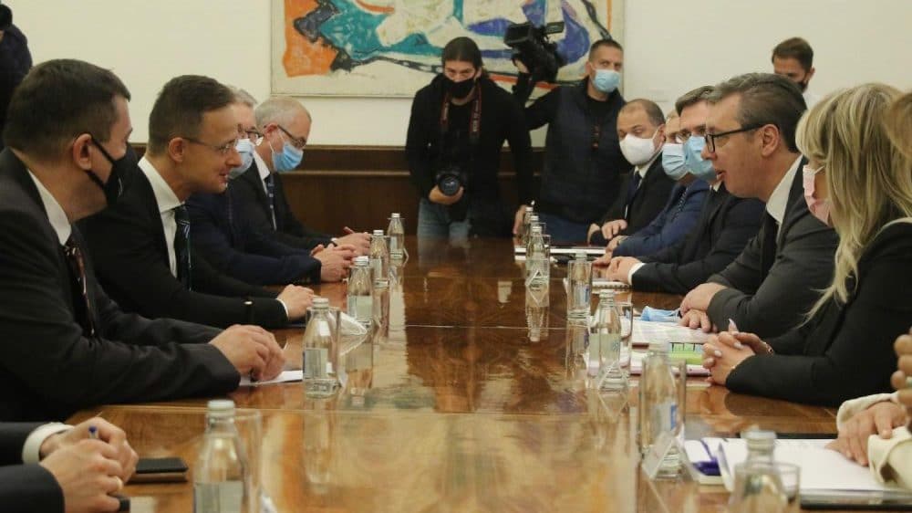 Vučić sa Sijartom: Odnosi Srbije i Mađarske najbolji u istoriji 1