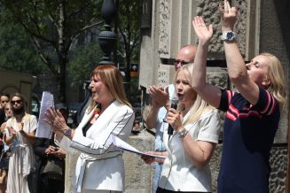 Unija sindikata traži smanjivanje broja đaka u odeljenjima (FOTO) 2