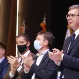 Koga Vučić drži u rukavu za novog premijera? 8