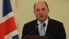 Ministri odbrane Srbije i Velike Britanije razgovarali o unapređenju saradnje 3