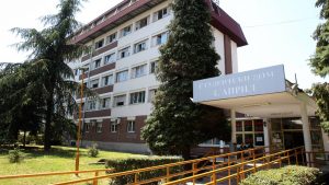 Upravnik studentskog doma "4. April" Dragan Minić potvrdio je danas agenciji FoNet da postoji problem sa grejanjem u toj ustanovi, a očekuje da će majstori otkloniti kvar u toku dana.