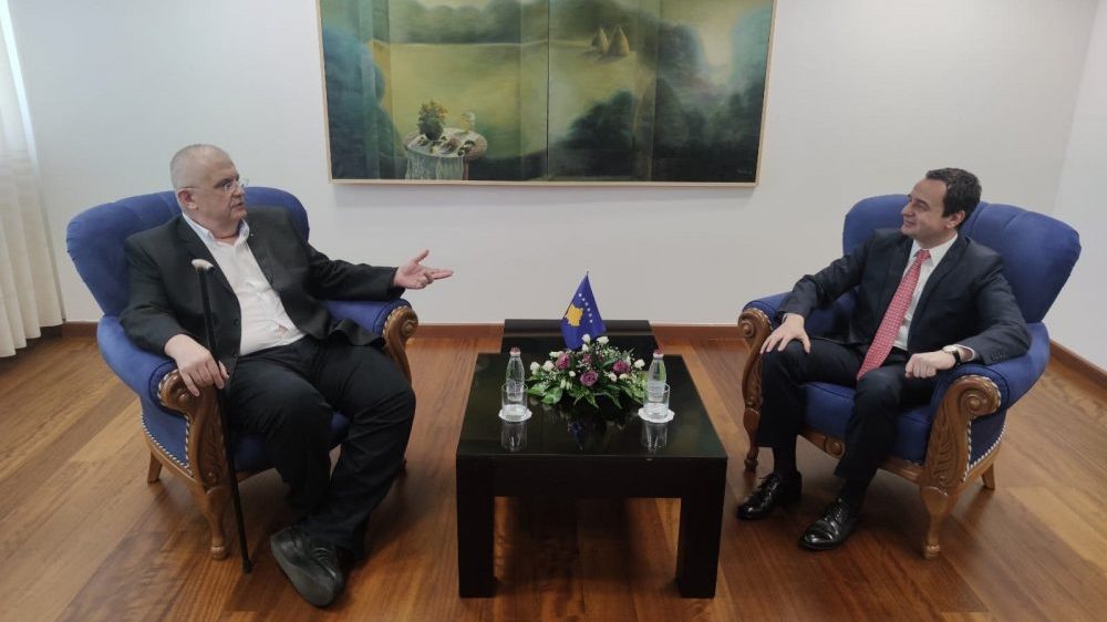 Čanak se sastao sa premijerom Kosova Aljbinom Kurtijem 1