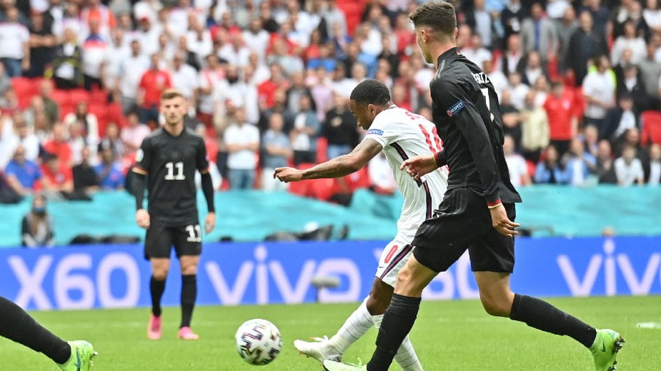 Sterling i Kejn srušili Nemačku 1