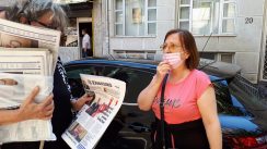 Akcija podela novina prolaznicima povodom rođendana Danasa Novinari i urednici Danasa delili rođendanski broj na ulicama više gradova (FOTO) 22