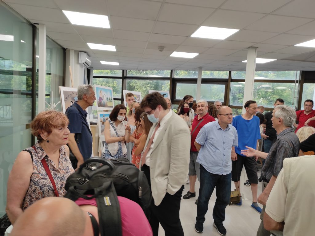 Koraksova izložba “Paralelna stvarnost” u Novom Sadu: Precizna hronika bešćašća 3 Koraksova izložba “Paralelna stvarnost” u Novom Sadu: Precizna hronika bešćašća 3