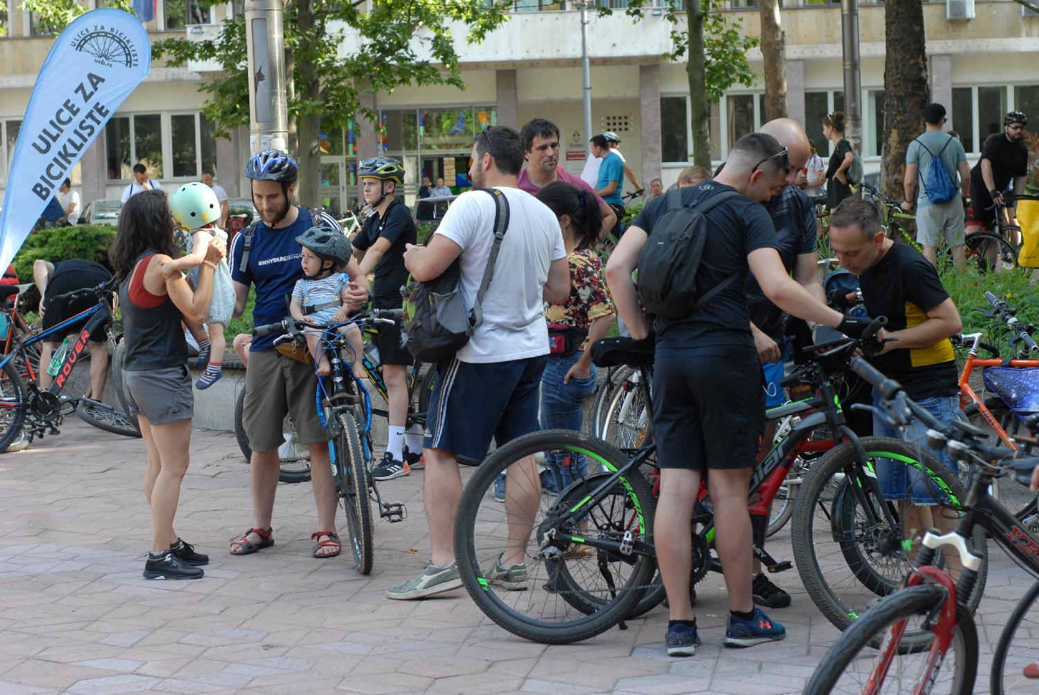 Krivce nalaze u pešacima i biciklistima 1