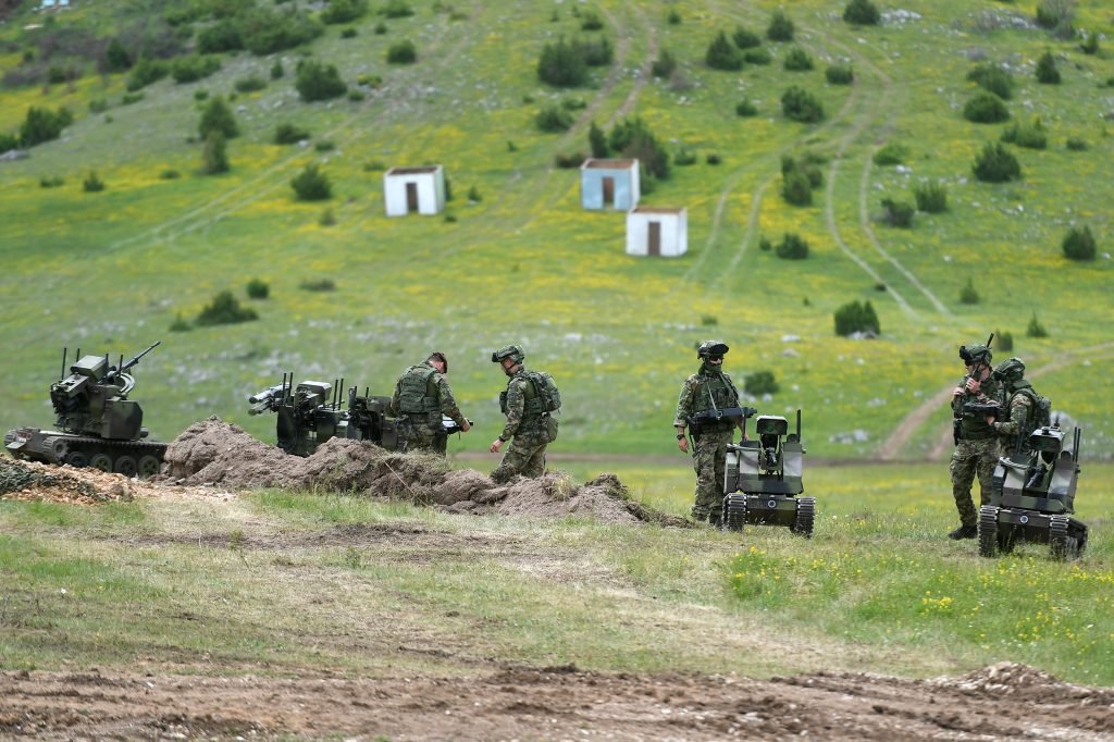 Završena vežba Vojske Srbije, prisustvovao i komandant Kfora (FOTO) 8